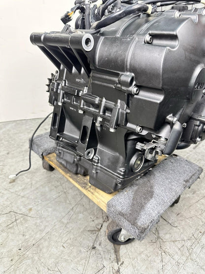 2009 - 2014 YAMAHA YZF R1 ENGINE MOTOR ASSEMBLY RUNS STRONG COMPLETE