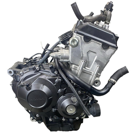 2017 - 2023 HONDA CBR1000RR SP ENGINE CYLINDER HEAD 30 DAY WARRANTY *5610 MILES*