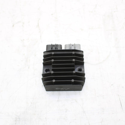 2008 2009 CAN-AM SPYDER GS 990 VOLTAGE REGULATOR RECTIFIER CHARGE CONTROL BOLTS