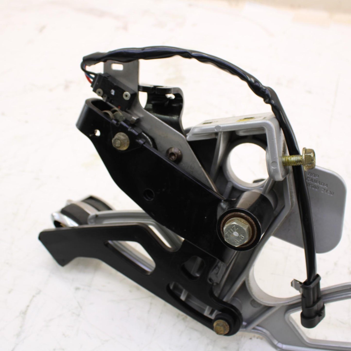 2008 2009 CAN-AM SPYDER GS LEFT REARSET BRAKE PEDAL FOOT PEG BRACKET SILVER