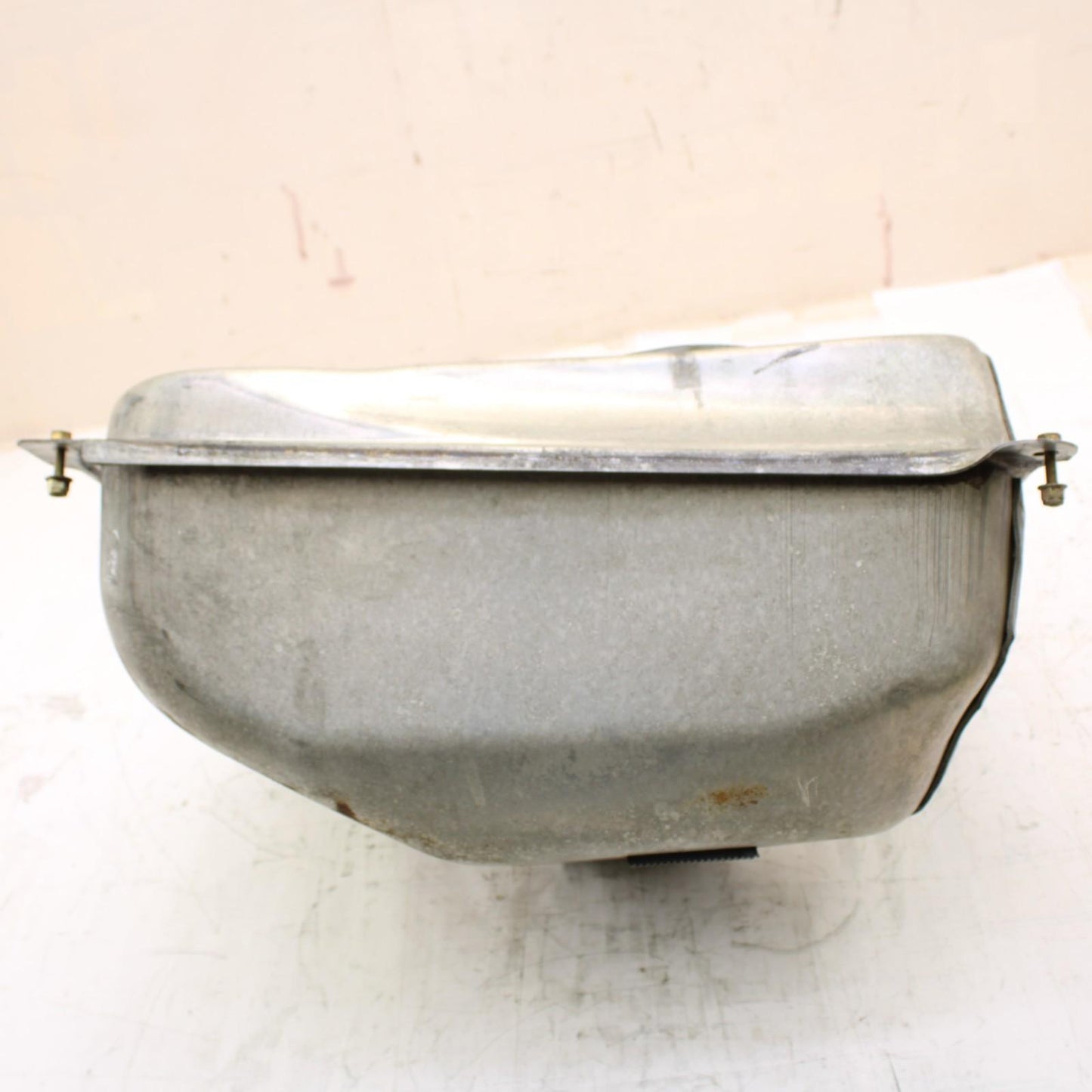 2008 2009 CAN-AM SPYDER FUEL TANK GAS ASSEMBLY RESERVOIR STOCK SILVER