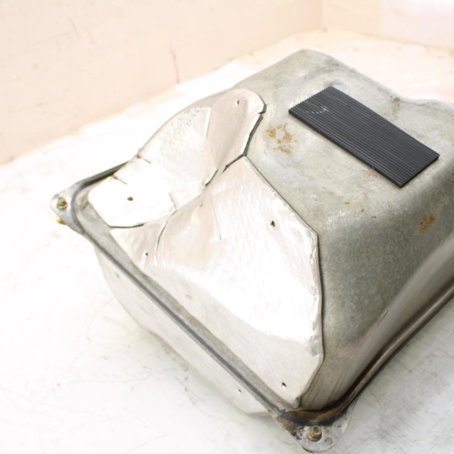 2008 2009 CAN-AM SPYDER FUEL TANK GAS ASSEMBLY RESERVOIR STOCK SILVER
