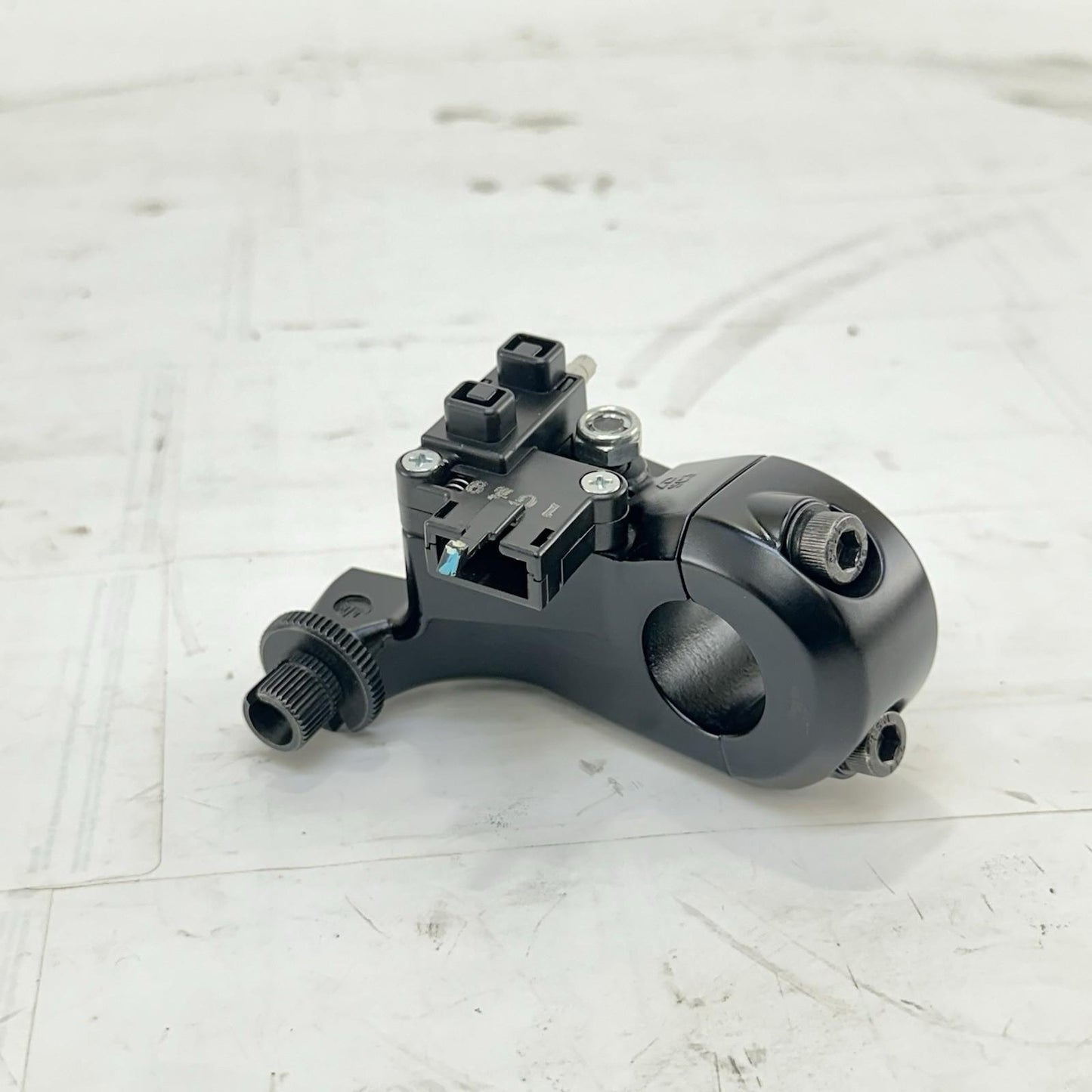 2017 - 2023 KAWASAKI NINJA EX650 CLUTCH PERCH LEFT LEVER MOUNT BRACKET STOCK