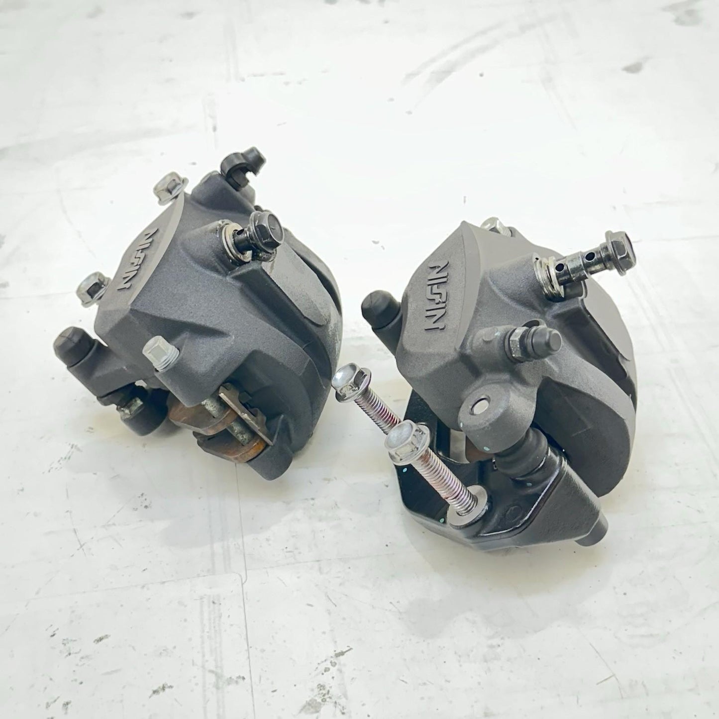 2017 - 2023 KAWASAKI NINJA EX650 FRONT BRAKE CALIPERS LEFT RIGHT SET PADS STOCK