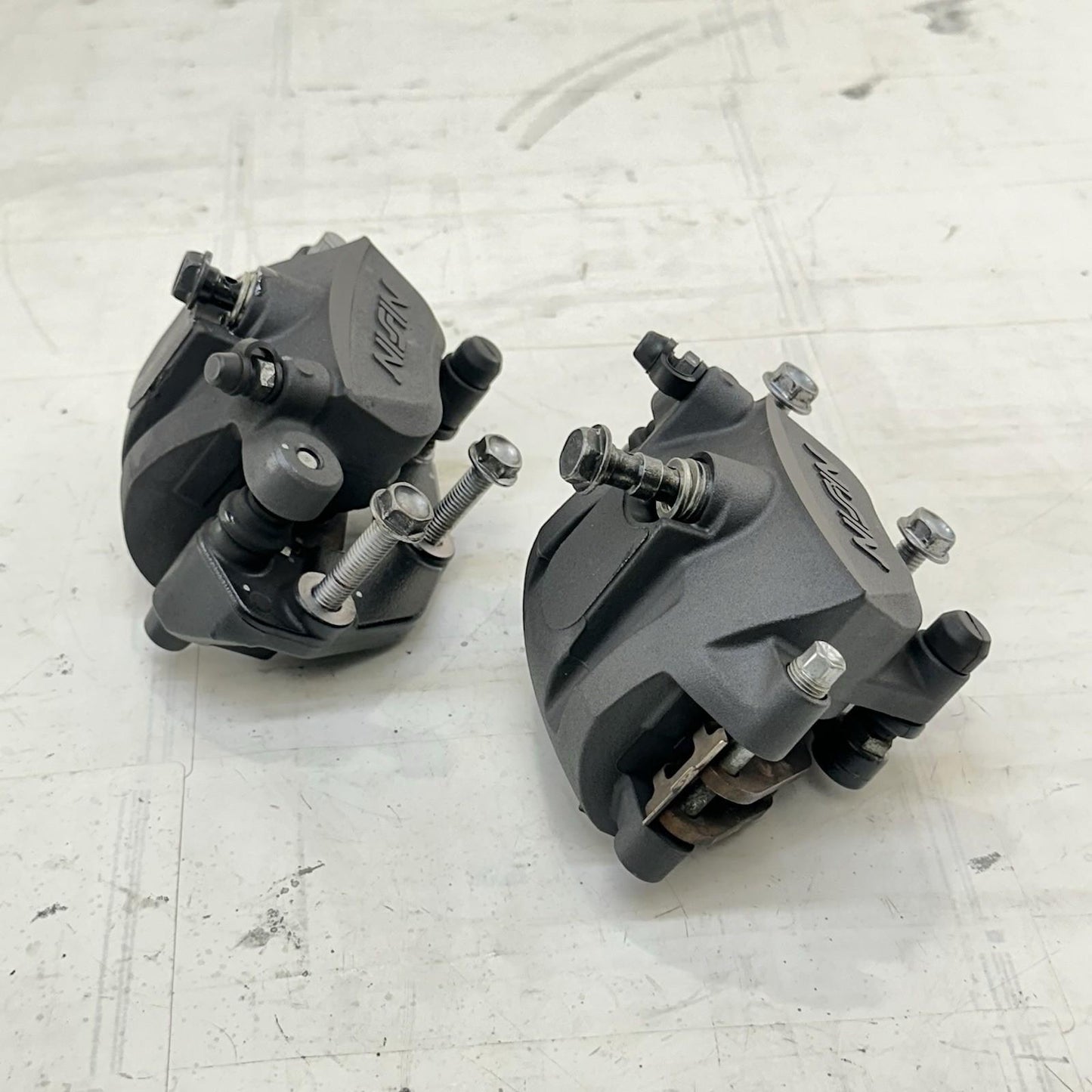 2017 - 2023 KAWASAKI NINJA EX650 FRONT BRAKE CALIPERS LEFT RIGHT SET PADS STOCK