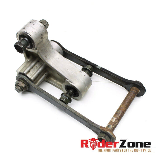 2001 - 2005 YAMAHA FZ1 DOGBONE SHOCK LINKAGE REAR SUSPENSION MOUNT BRACKET OEM