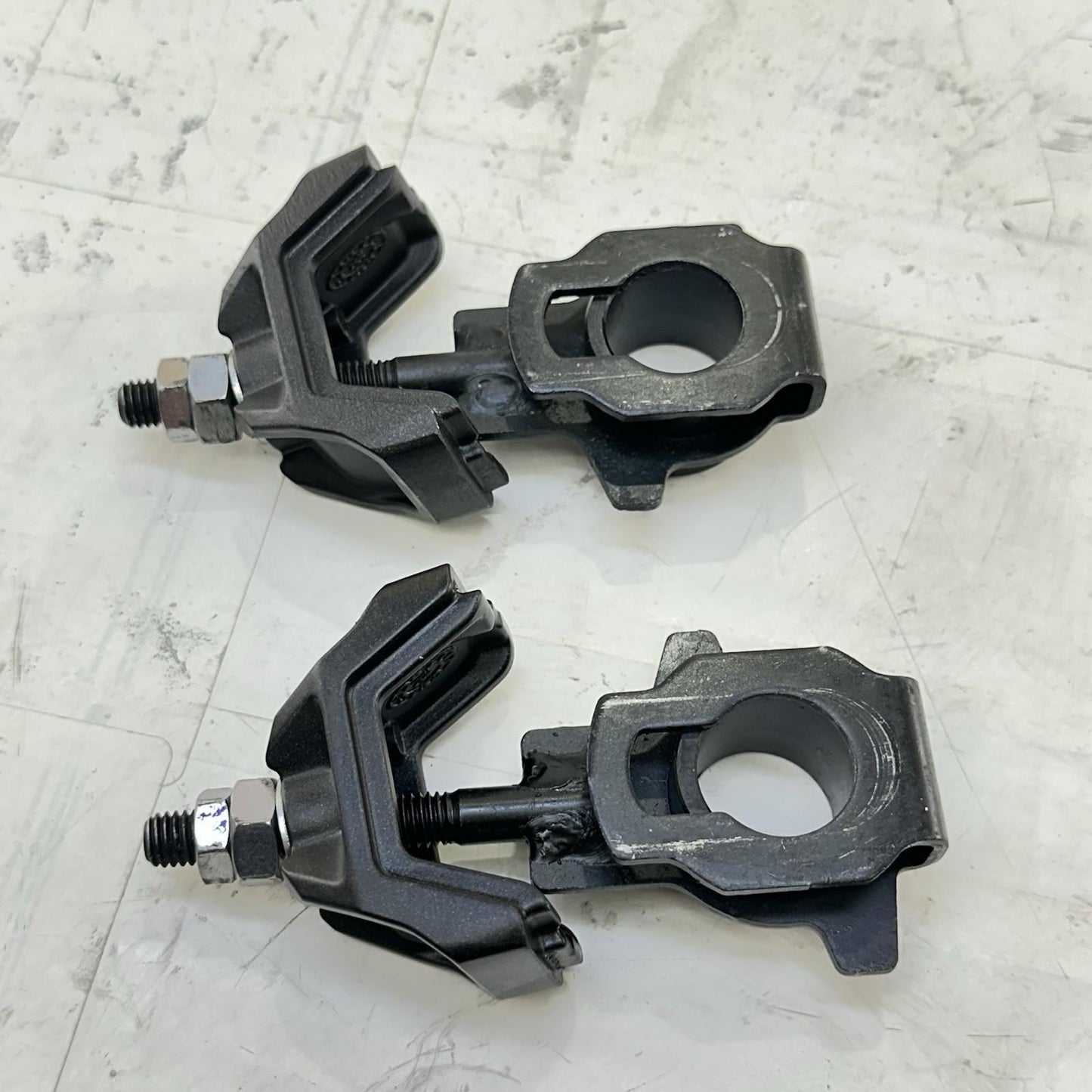 2017 - 2023 KAWASAKI NINJA EX650 REAR WHEEL AXLE ADJUSTERS BACK SET PAIR STOCK