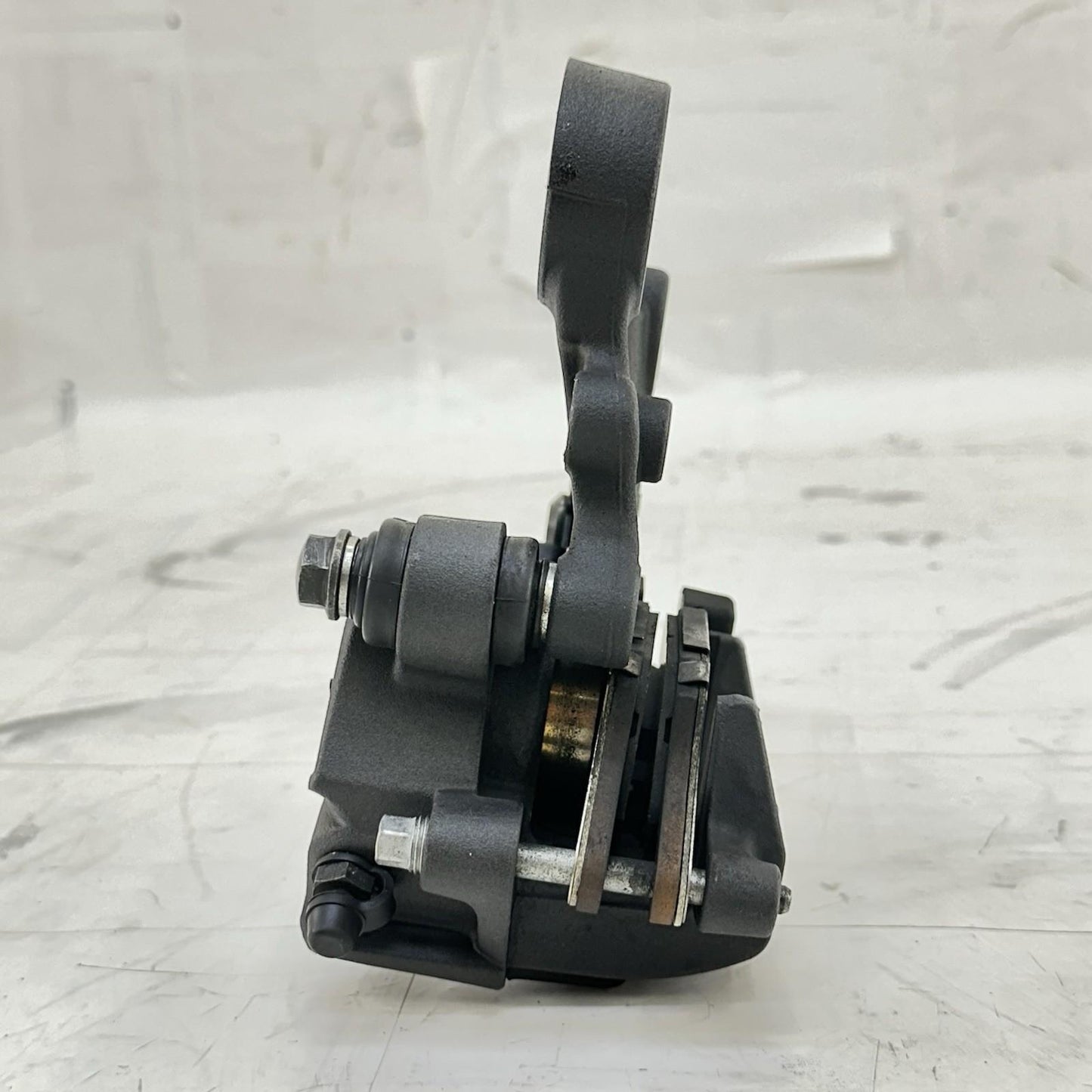 2017 - 2023 KAWASAKI NINJA EX650 REAR BRAKE CALIPER BACK PADS BRACKET MOUNT