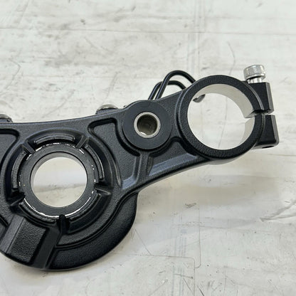 2017 - 2023 KAWASAKI NINJA EX650 UPPER TRIPLE TREE FORK CLAMP BLACK STOCK