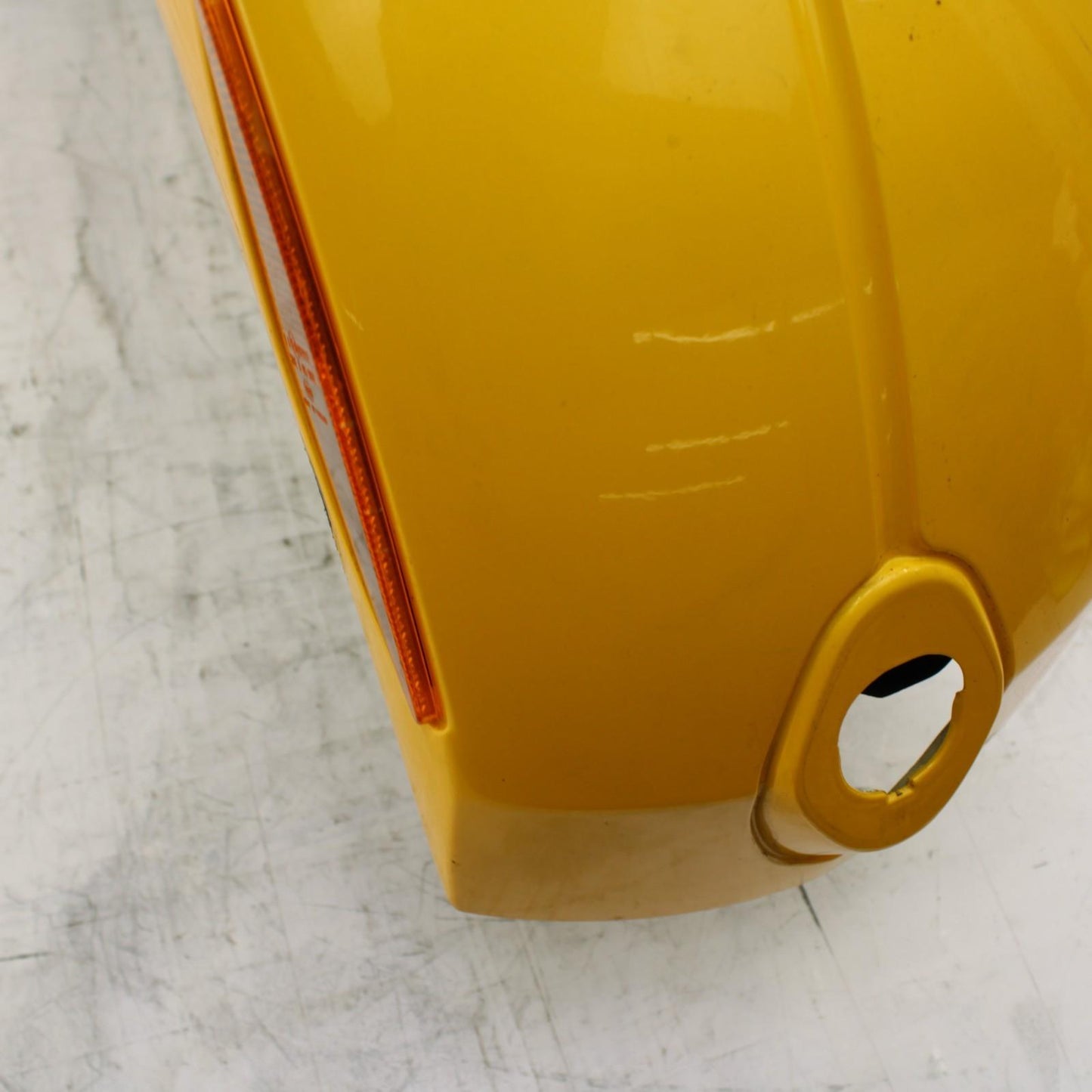 2008 CAN AM SPYDER GS 990 FRONT FENDERS PLASTIC COVER LEFT RIGHT YELLOW