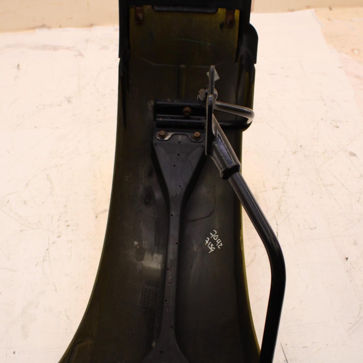 2008 CAN AM SPYDER GS 990 FRONT FENDERS PLASTIC COVER LEFT RIGHT YELLOW