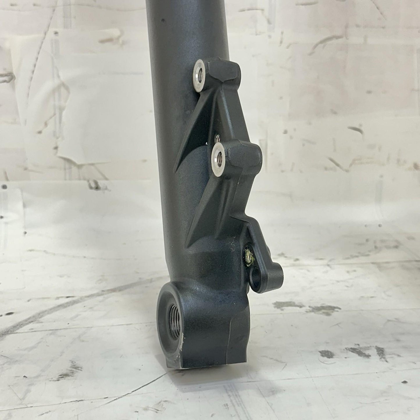 2017 - 2023 KAWASAKI NINJA EX650 FRONT FORKS LOWER TRIPLE TREE SET STOCK