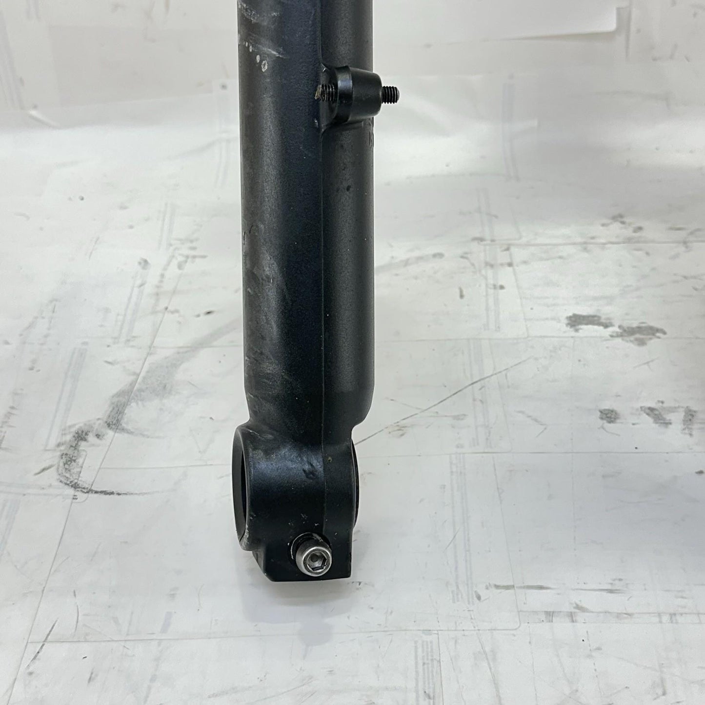2017 - 2023 KAWASAKI NINJA EX650 FRONT FORKS LOWER TRIPLE TREE SET STOCK
