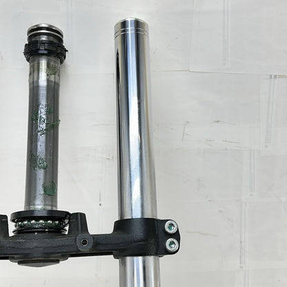 2017 - 2023 KAWASAKI NINJA EX650 FRONT FORKS LOWER TRIPLE TREE SET STOCK
