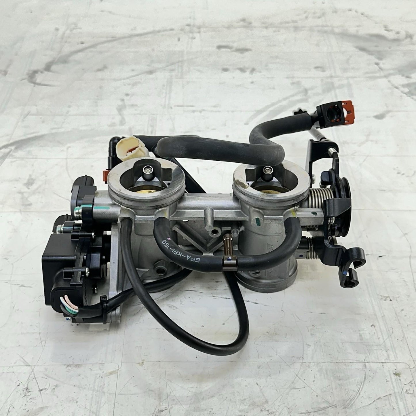 2017 - 2023 KAWASAKI NINJA EX650 THROTTLE BODY FUEL INJECTORS GAS LINE STOCK