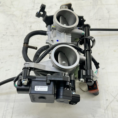 2017 - 2023 KAWASAKI NINJA EX650 THROTTLE BODY FUEL INJECTORS GAS LINE STOCK