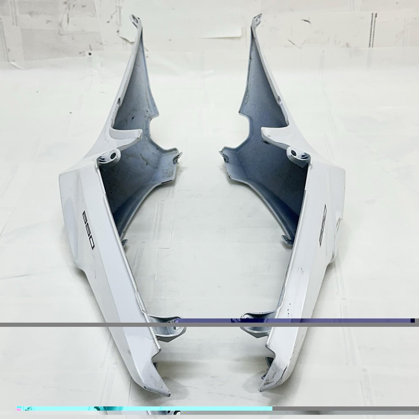 2017 - 2023 KAWASAKI NINJA EX650 TAIL FAIRINGS REAR LEFT RIGHT PLASTICS WHITE