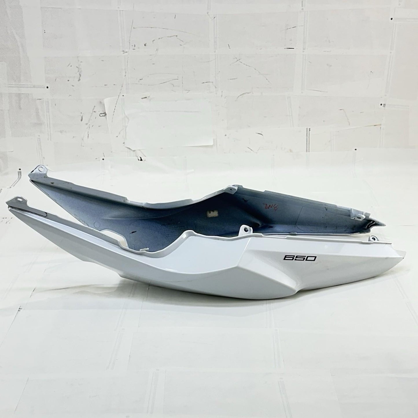 2017 - 2023 KAWASAKI NINJA EX650 TAIL FAIRINGS REAR LEFT RIGHT PLASTICS WHITE