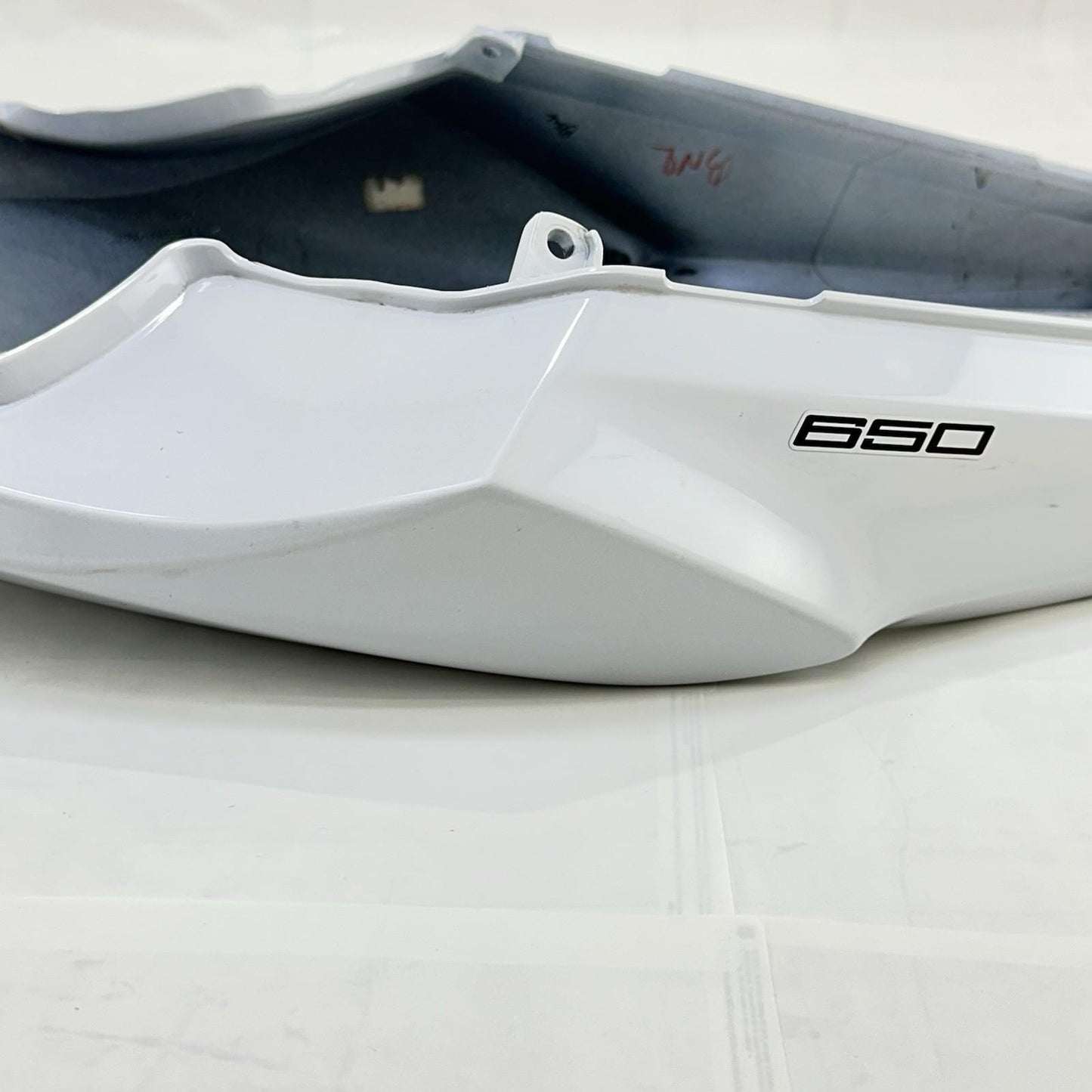 2017 - 2023 KAWASAKI NINJA EX650 TAIL FAIRINGS REAR LEFT RIGHT PLASTICS WHITE