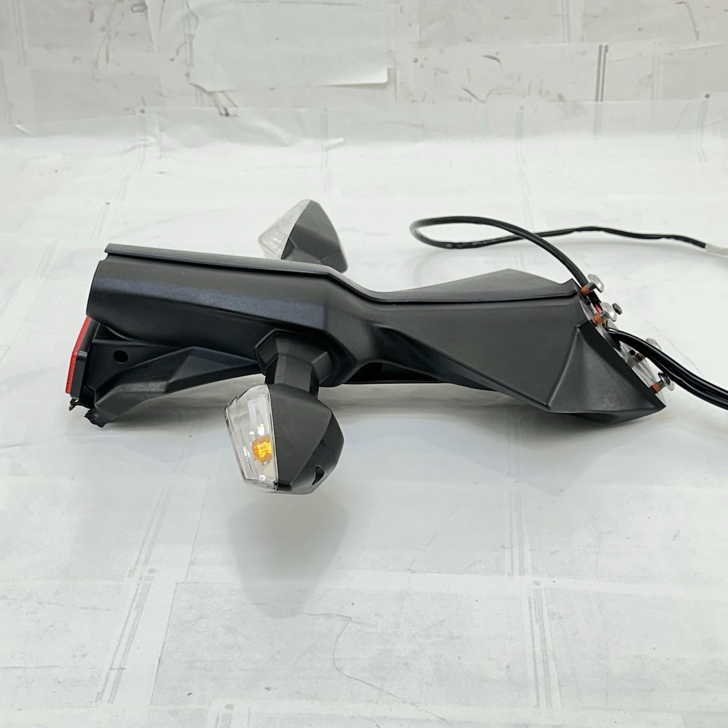 2017 - 2023 KAWASAKI NINJA EX650 REAR TAIL TURN SIGNALS BACK REFLECTOR *DAMAGED*