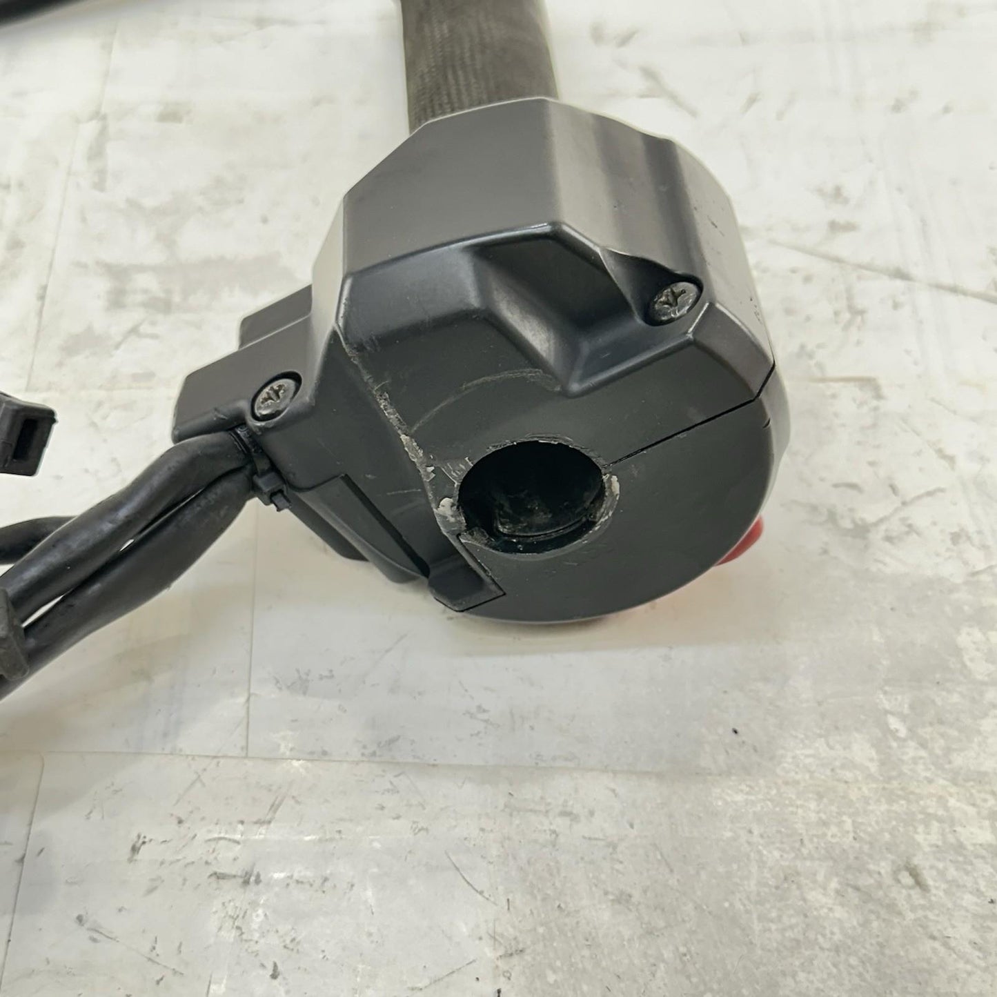2017 - 2019 HONDA CBR1000RR THROTTLE CONTROL GRIP RIGHT START STOP SWITCH