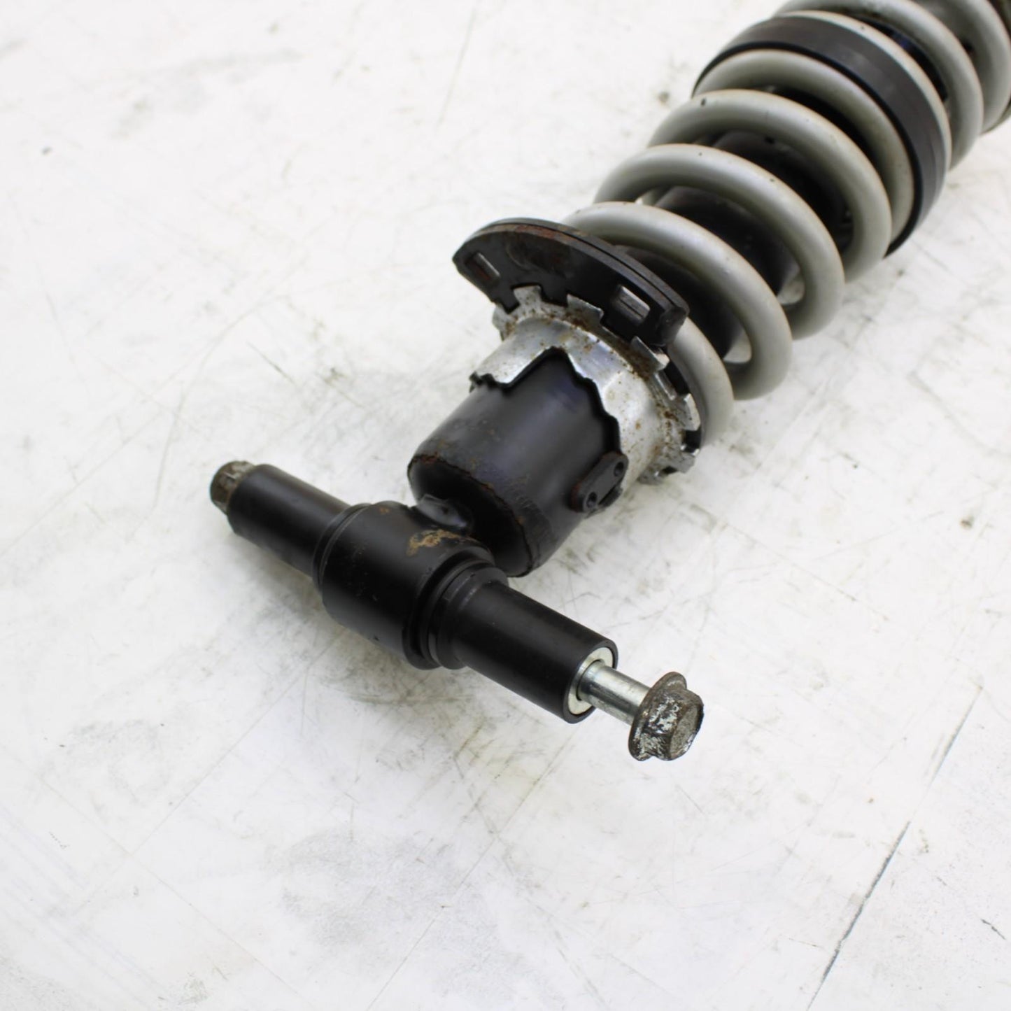 2009 CAN-AM SPYDER RS 990 REAR SHOCK BACK SUSPENSION SILVER SPRING STOCK