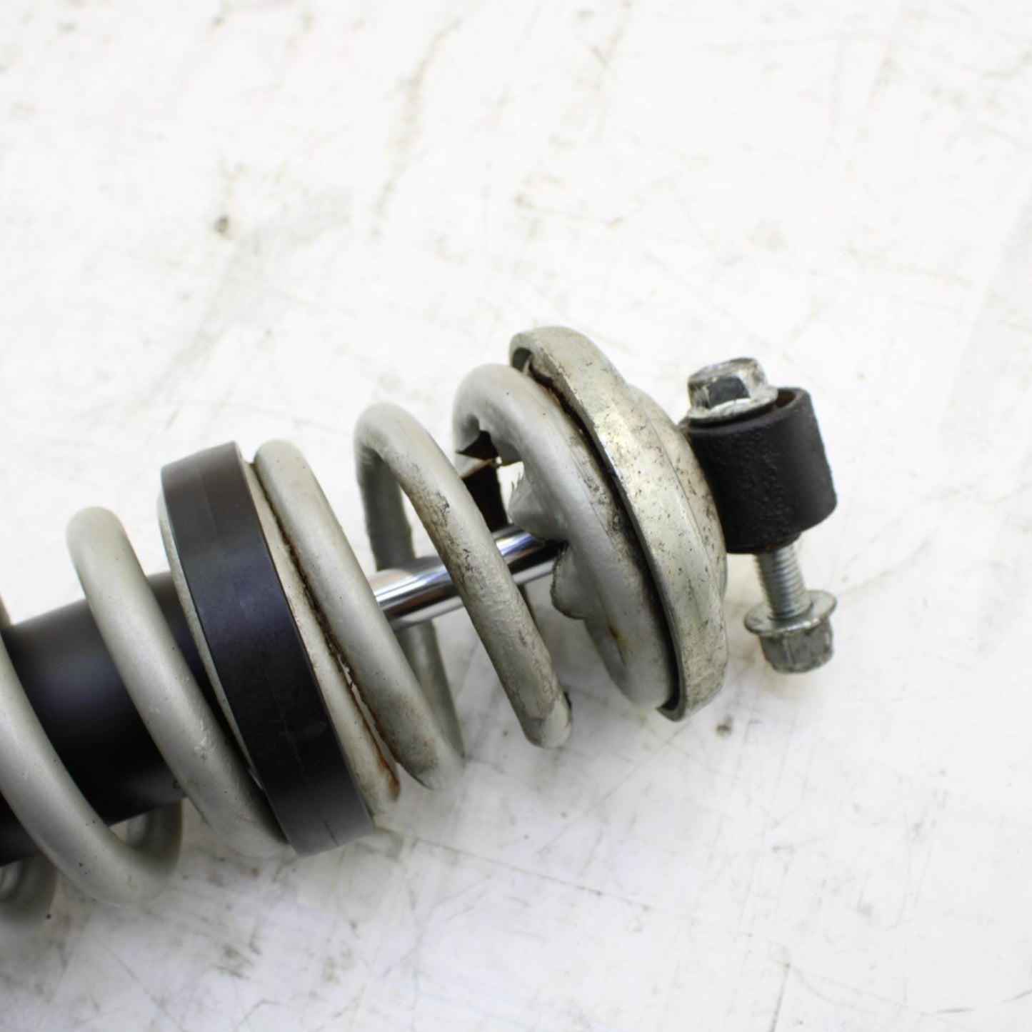2009 CAN-AM SPYDER RS 990 REAR SHOCK BACK SUSPENSION SILVER SPRING STOCK
