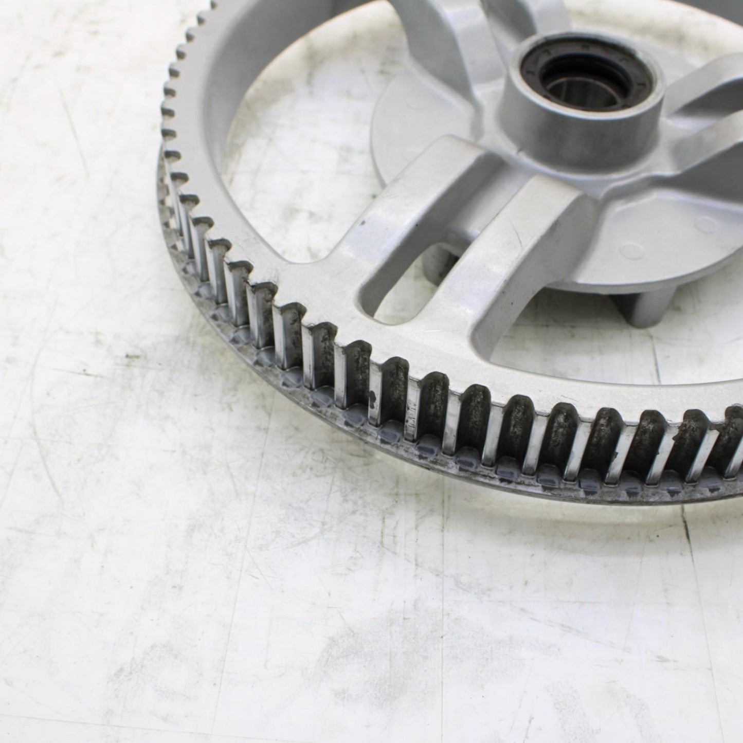 2008 CAN AM SPYDER 990 REAR SPROCKET DRIVE BELT PULLEY CUSHIONS SILVER SILVER