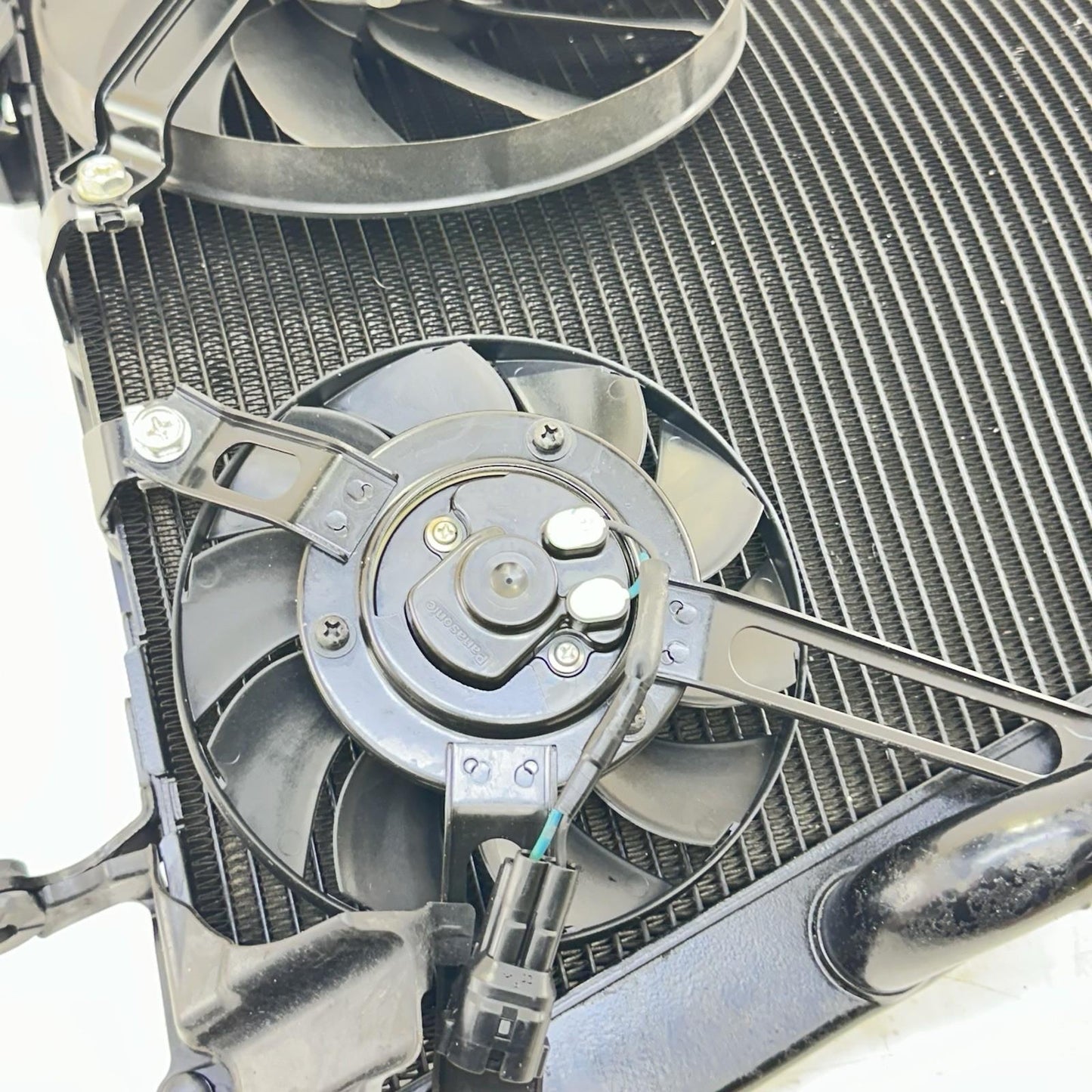 2017 - 2019 HONDA CBR1000RR RADIATOR FANS ENGINE MOTOR COOLING BLACK STOCK