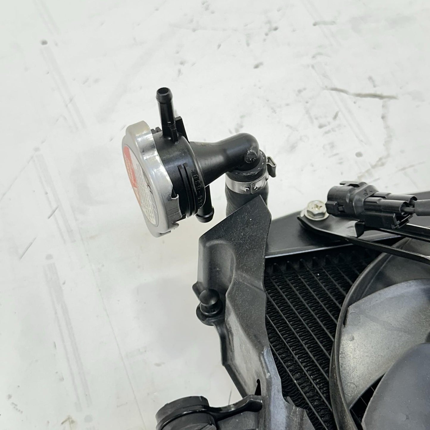 2017 - 2019 HONDA CBR1000RR RADIATOR FANS ENGINE MOTOR COOLING BLACK STOCK