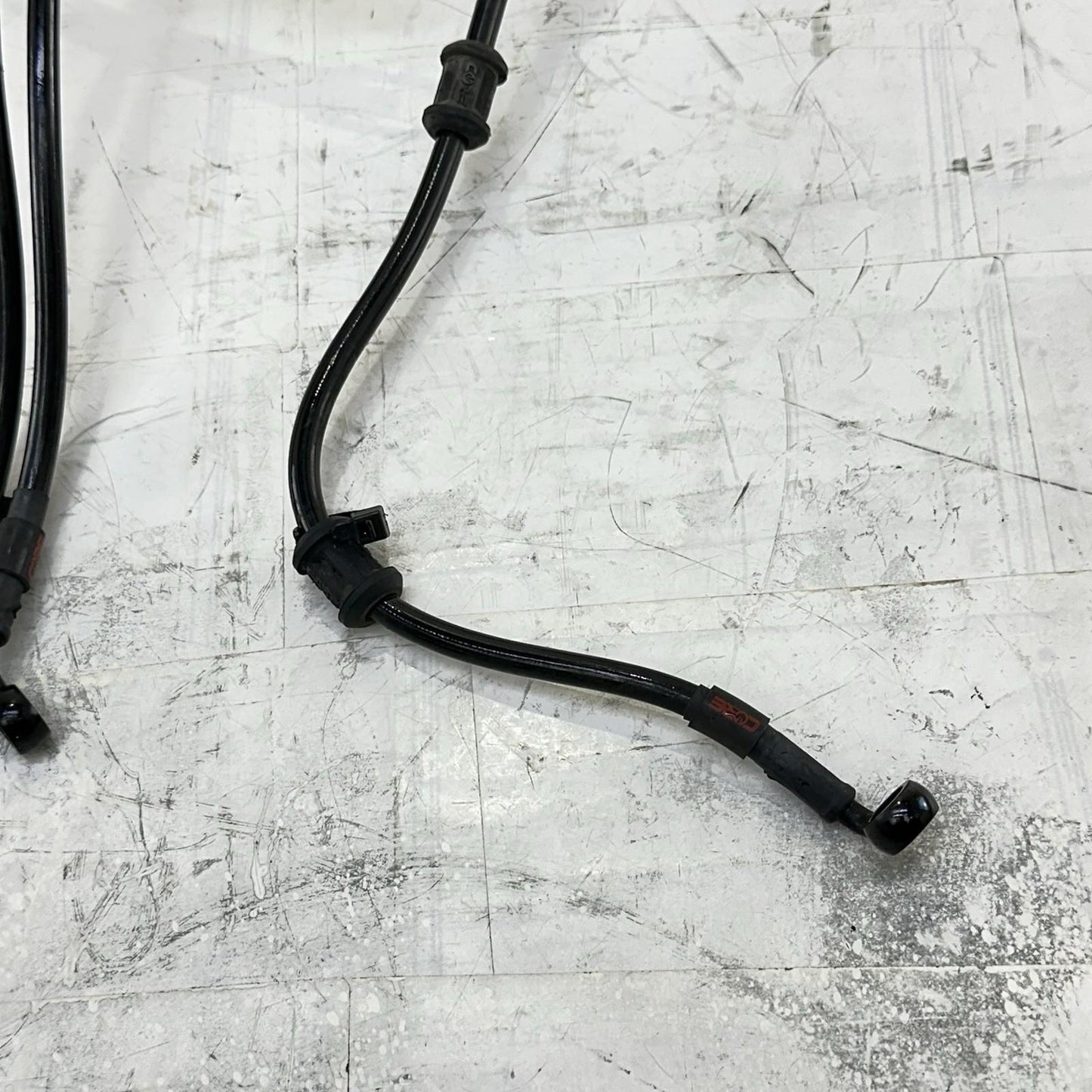 2017 - 2019 HONDA CBR1000RR BRAKE LINES HOSES PAIR BLACK STOCK