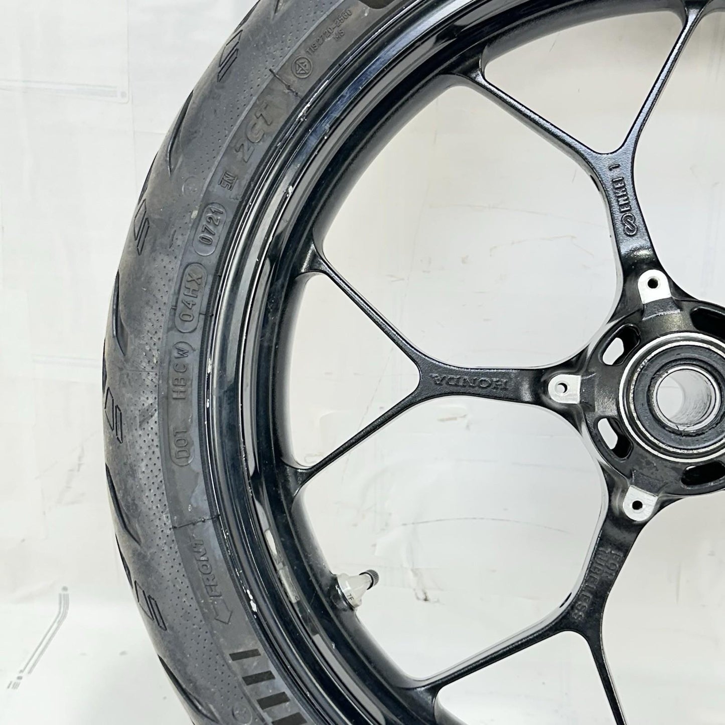 2017 - 2019 HONDA CBR1000RR FRONT WHEEL RIM TIRE RUBBER BLACK STOCK OEM