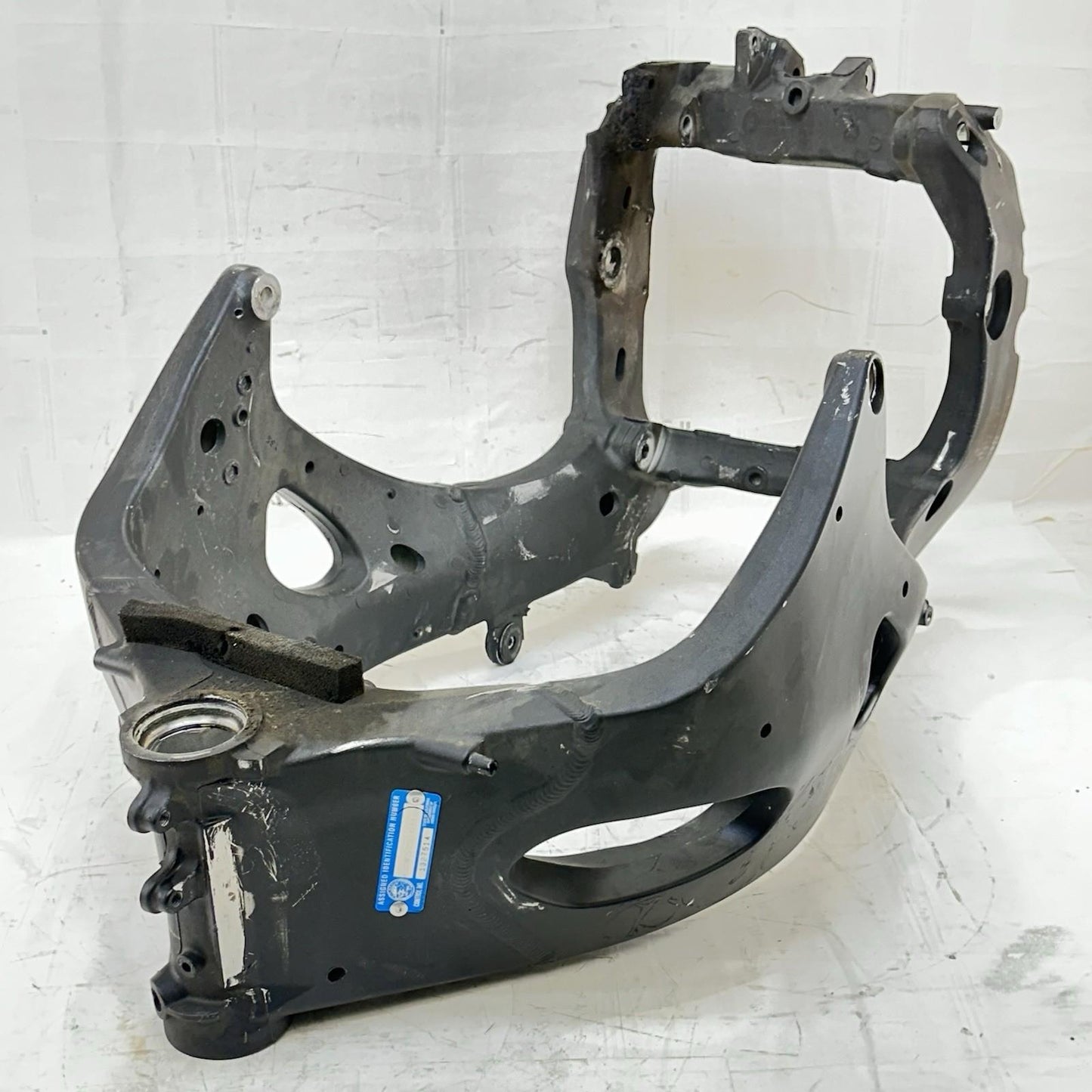 2017 - 2019 HONDA CBR1000RR MAIN FRAME BODY CHASSIS BLACK STOCK OEM