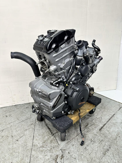 2017 - 2019 KTM 1290 SUPER DUKE R ENGINE MOTOR COMPLETE *TESTED GOOD COMPRESSION