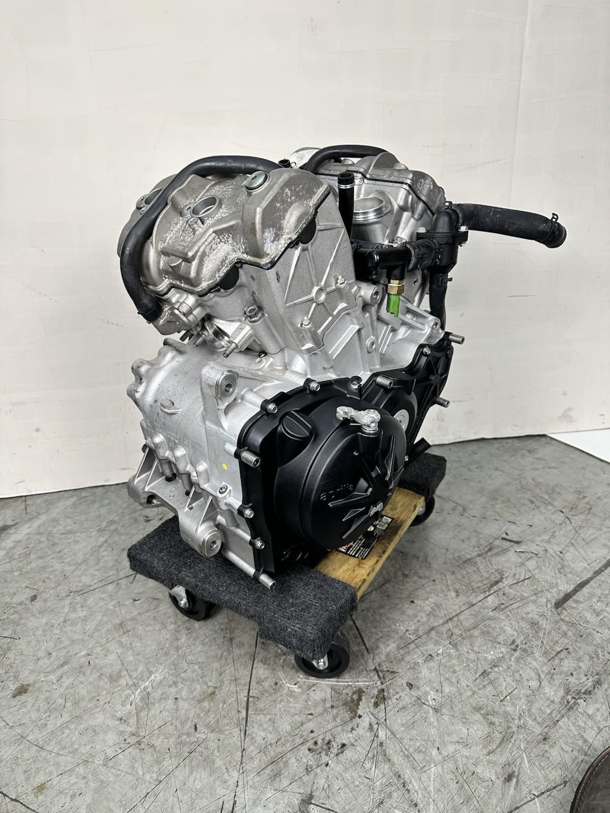 2021 - 2023 APRILIA TUONO V4 ENGINE MOTOR ABOUT 1000 MILES *TESTED COMPRESSION*