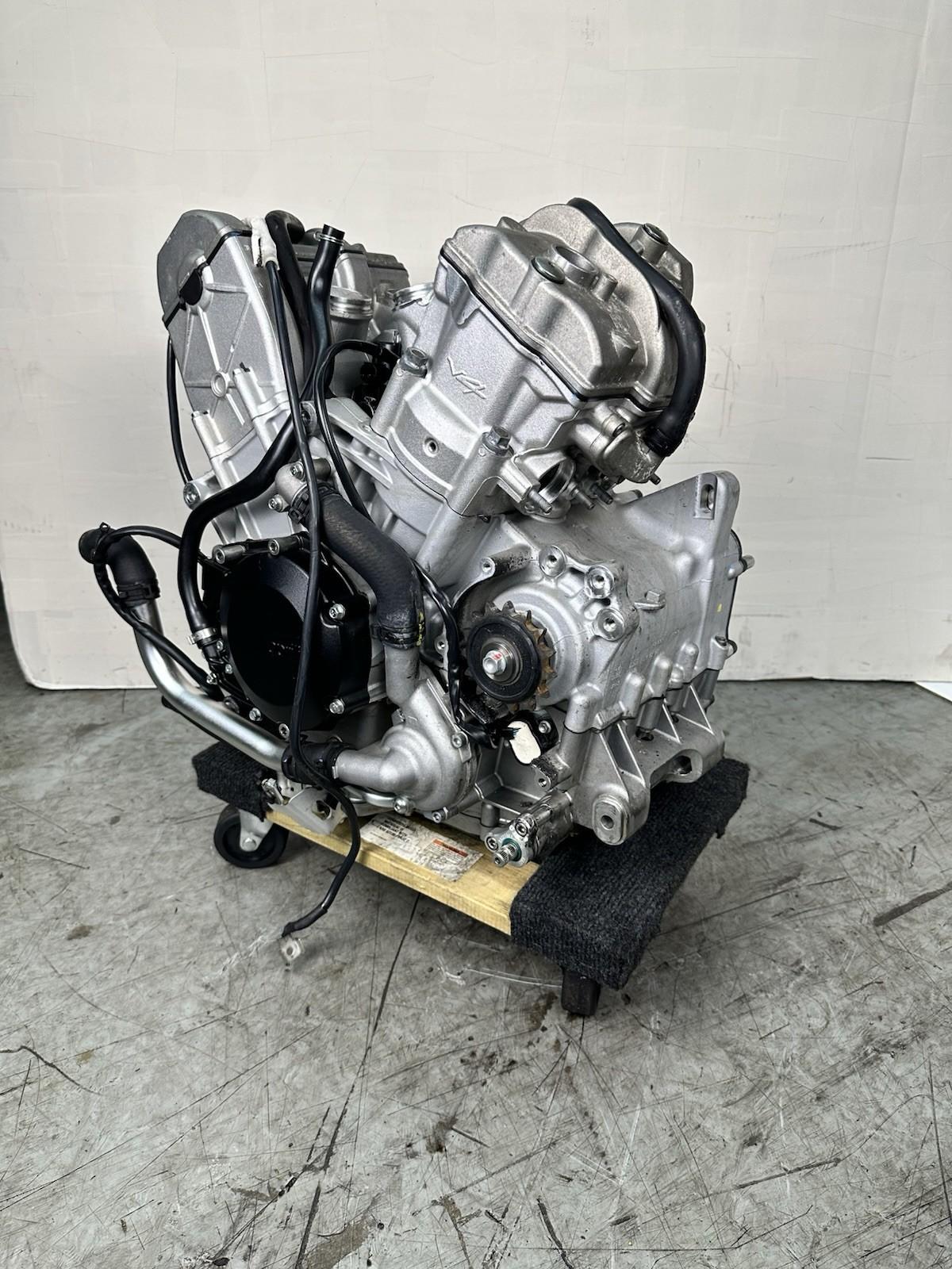 2021 - 2023 APRILIA TUONO V4 ENGINE MOTOR ABOUT 1000 MILES *TESTED COMPRESSION*