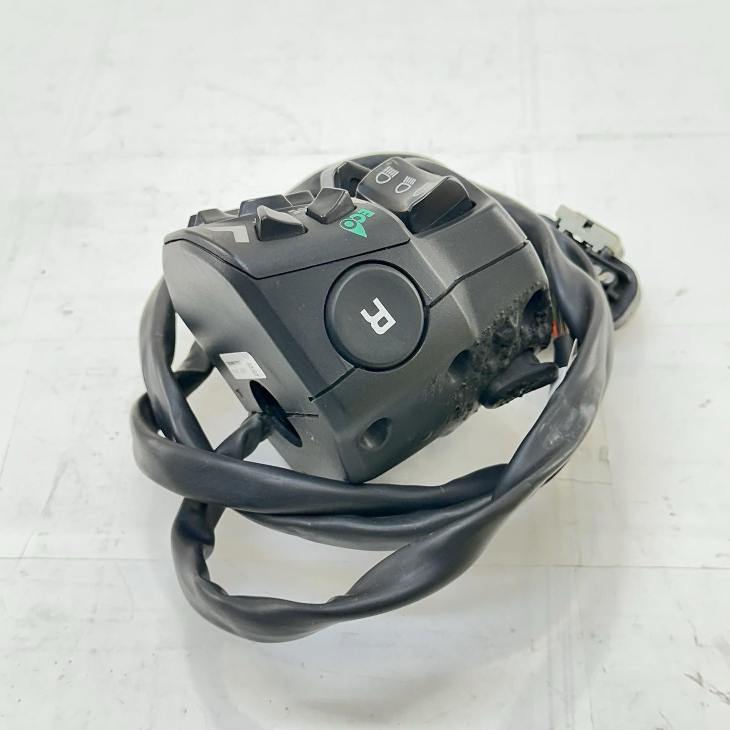 2016 CAN-AM SPYDER RT LEFT SWITCH LIGHTS HORN MODE CONTROL BUTTONS *DAMAGE*