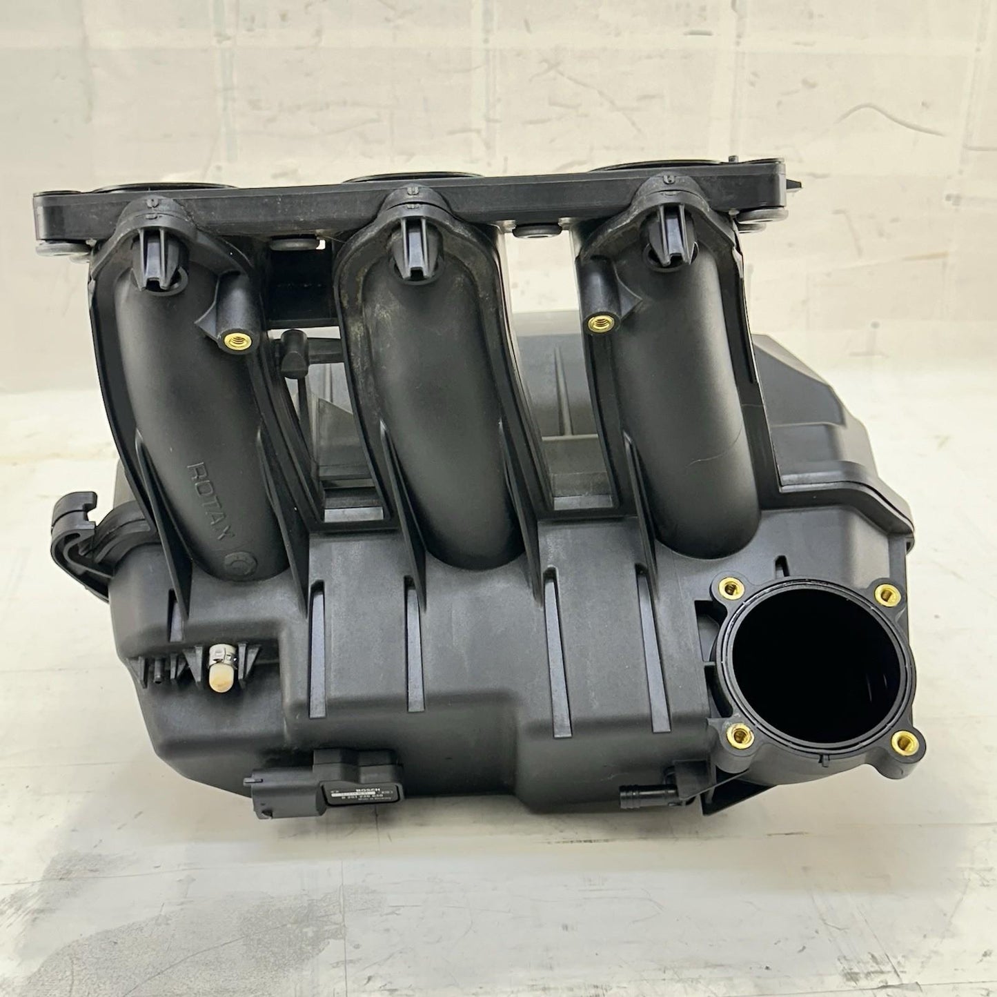 2016 CAN-AM SPYDER RT AIRBOX INTAKE AIR CLEANER FILTER HOUSING BOX ASSY STOCK