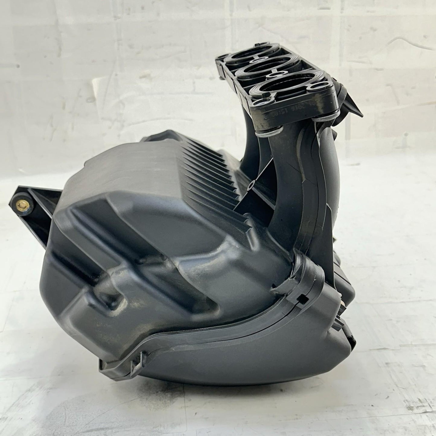 2016 CAN-AM SPYDER RT AIRBOX INTAKE AIR CLEANER FILTER HOUSING BOX ASSY STOCK
