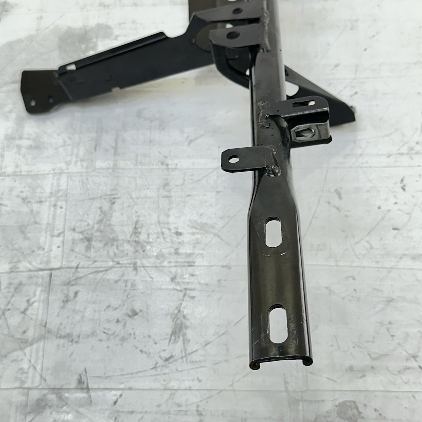 2016 CAN-AM SPYDER RT LEFT SIDE BRACKET FRAME SUPPORT ASSY BLACK STOCK