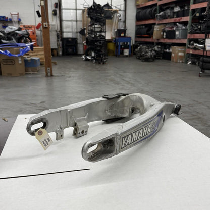 1999 - 2001 YAMAHA WR426F YZ426F YZ250 YZ125 SWINGARM OEM 5MV-22110-00-00
