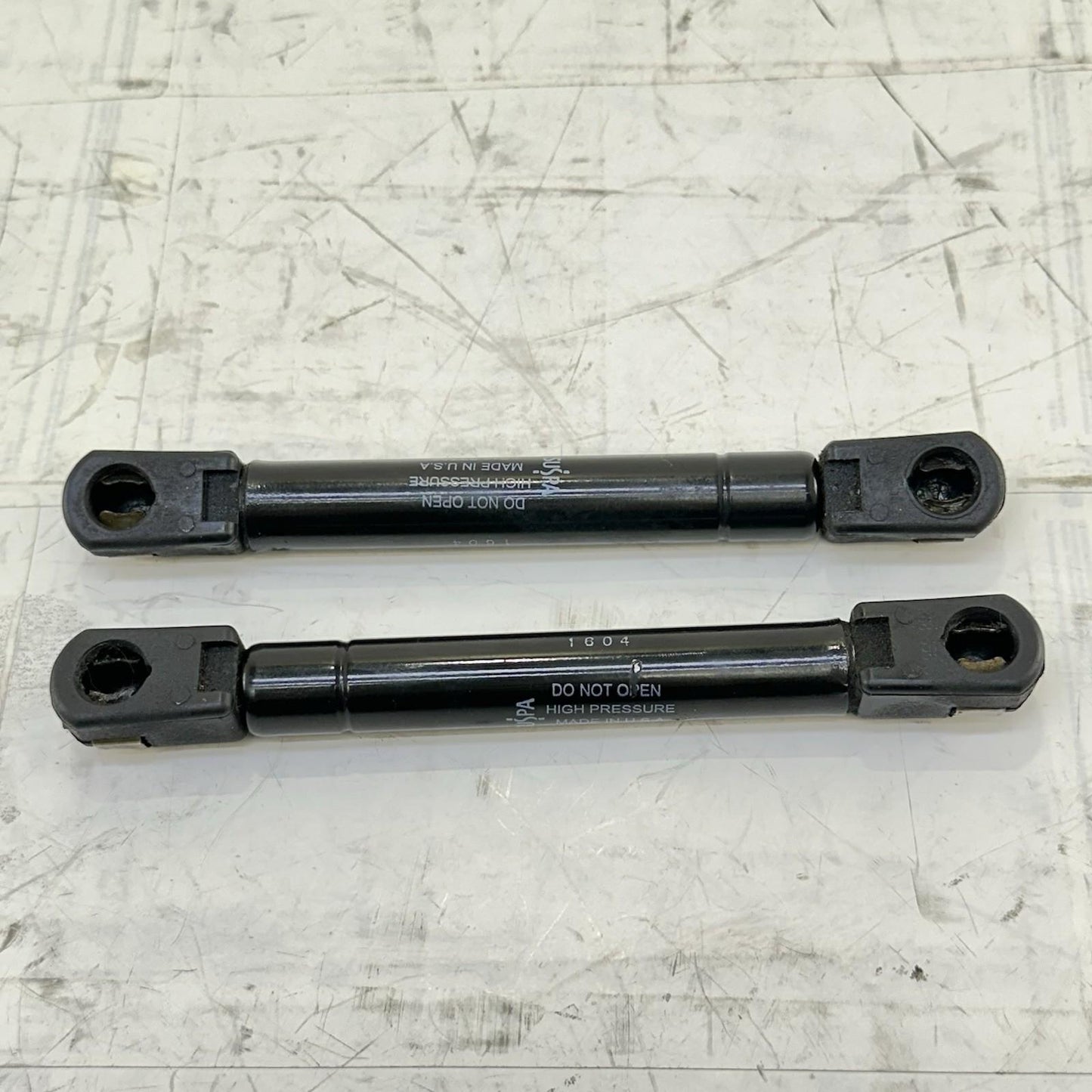2016 CAN-AM SPYDER RT SIDE STORAGE STRUTS TRUNK BIN SUPPORT LIFT SHOCKS PAIR