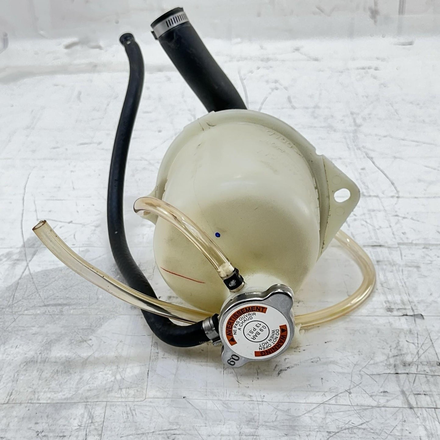 2016 CAN-AM SPYDER RT COOLANT TANK RESERVOIR OVERFLOW BOTTLE ENGINE COOLING