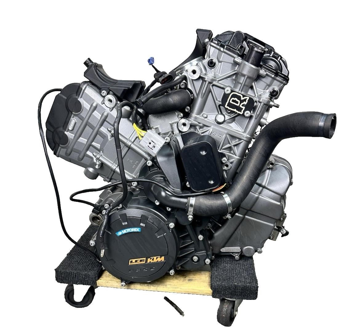 2017 - 2019 KTM 1290 SUPER DUKE GT ENGINE MOTOR COMPLETE TESTED GOOD COMPRESSION