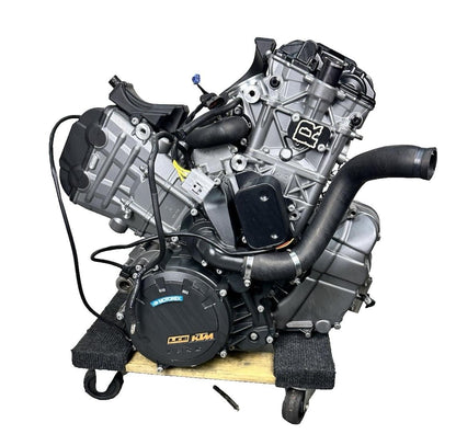 2017 - 2019 KTM 1290 SUPER DUKE GT ENGINE MOTOR COMPLETE TESTED GOOD COMPRESSION