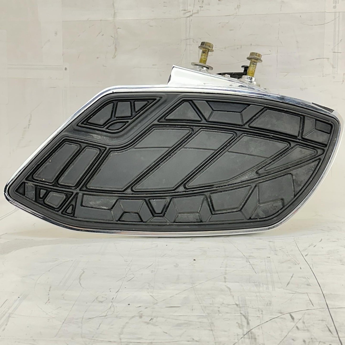 2016 CAN-AM SPYDER RT DRIVER FOOT REST FRONT LEFT RIGHT SET LEG FLOOR BOARDS