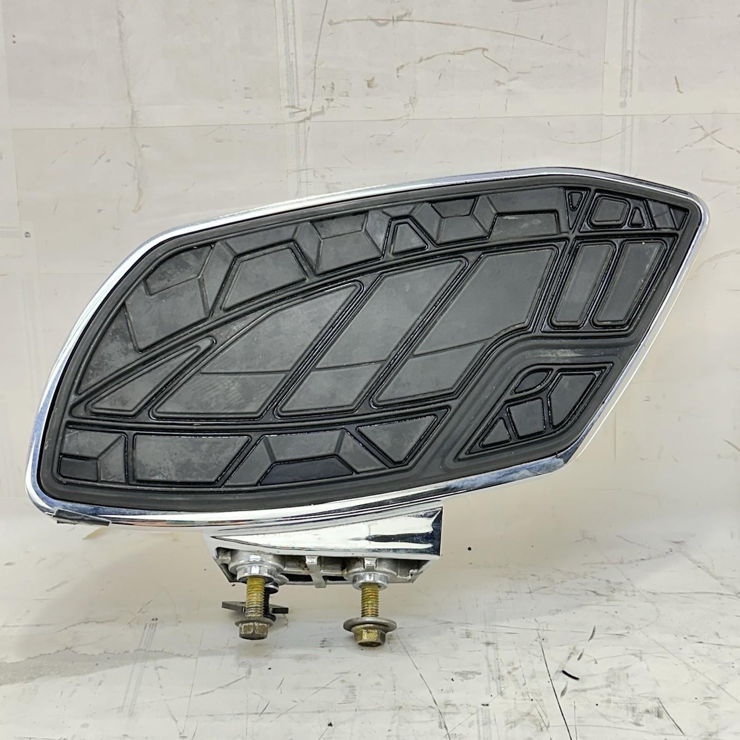 2016 CAN-AM SPYDER RT DRIVER FOOT REST FRONT LEFT RIGHT SET LEG FLOOR BOARDS