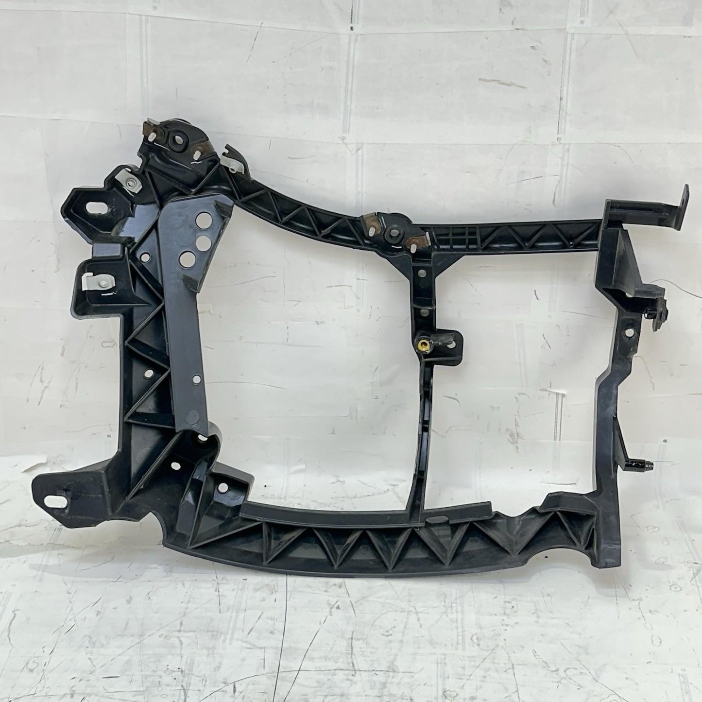 2016 CAN-AM SPYDER RT RIGHT SIDE FAIRING STAY FRONT COWL BRACKET HOLDER MOUNT