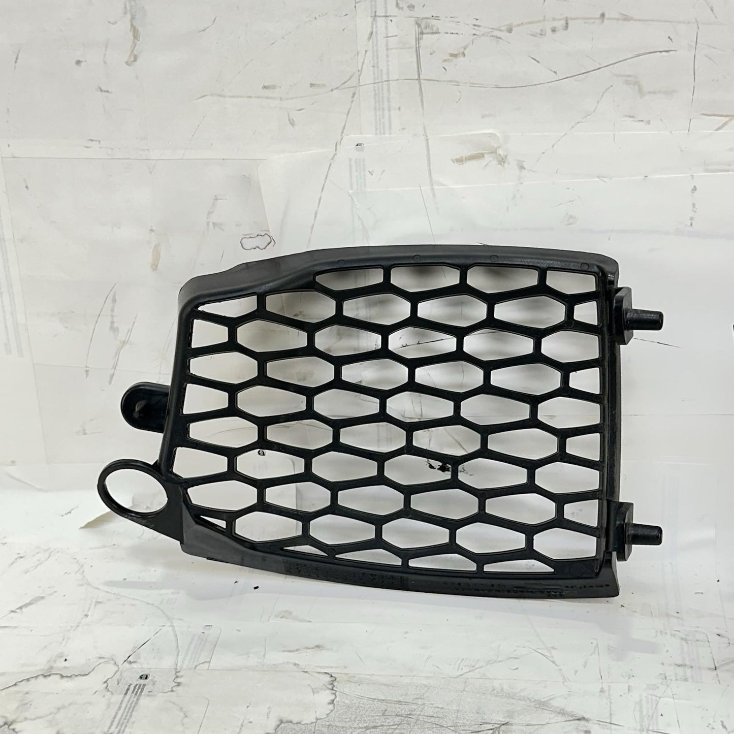 2016 CAN-AM SPYDER RT LEFT RIGHT SIDE GRILLE COVERS GUARDS PLASTICS SET PAIR