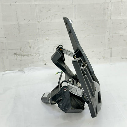 2016 CAN-AM SPYDER RT FRONT SERVO WINDSHIELD MOTOR RAISE LOWER FRONT BRACKET